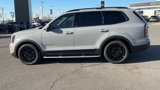 Used 2025 Kia Telluride EX X-Line AWD/4WD image 4