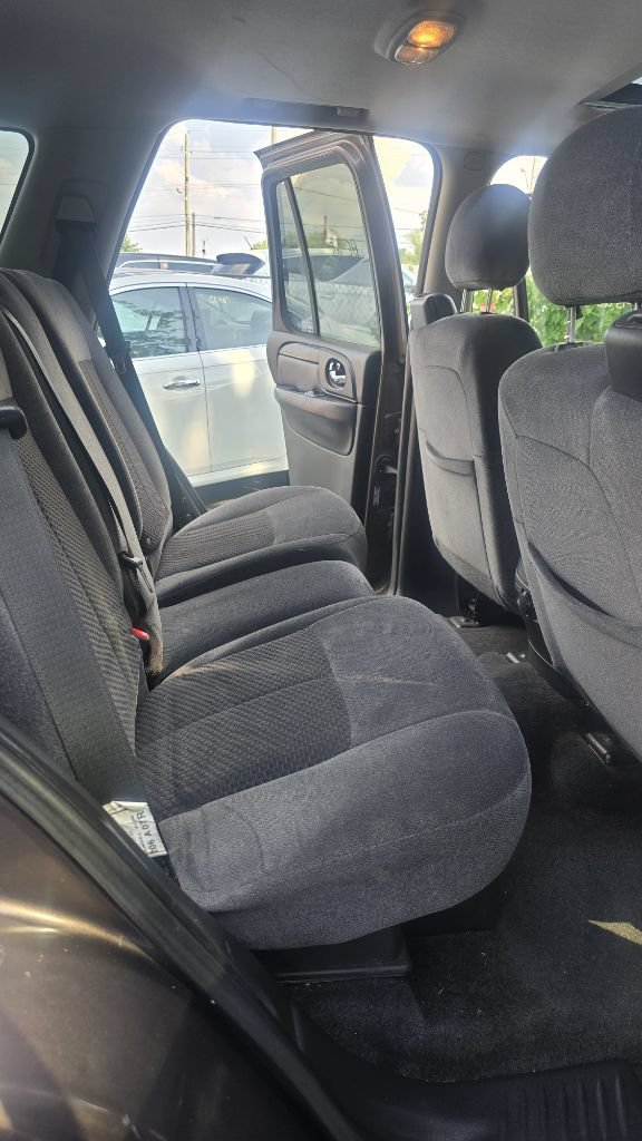Used 2008 GMC Envoy SLE w/ Sun And Sound Package AWD/4WD image 6