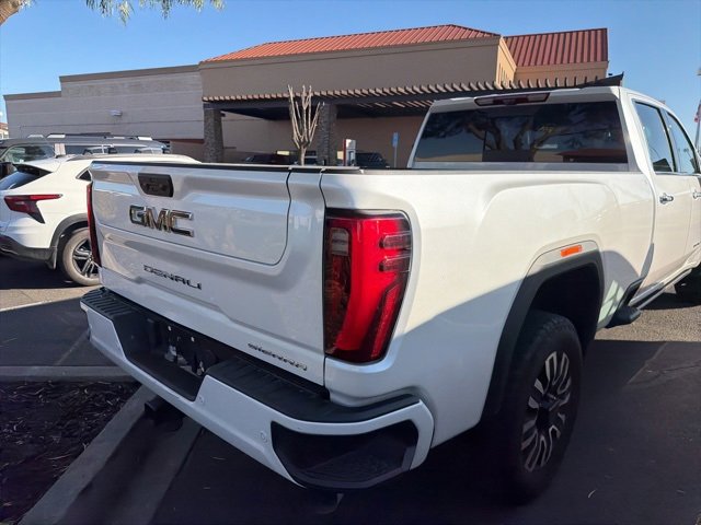 Used 2024 GMC Sierra 3500 Denali Ultimate image 5