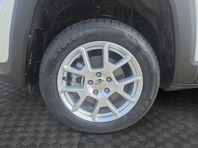 Used 2023 Jeep Renegade Latitude AWD/4WD image 33