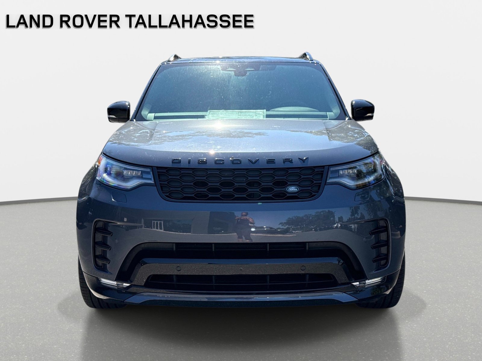 Used 2026 Land Rover Discovery Dynamic SE AWD/4WD image 2