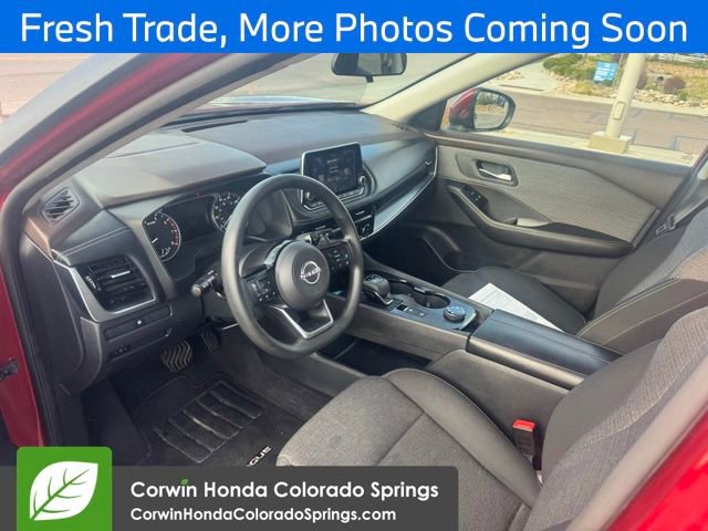 Used 2023 Nissan Rogue SV AWD/4WD image 8