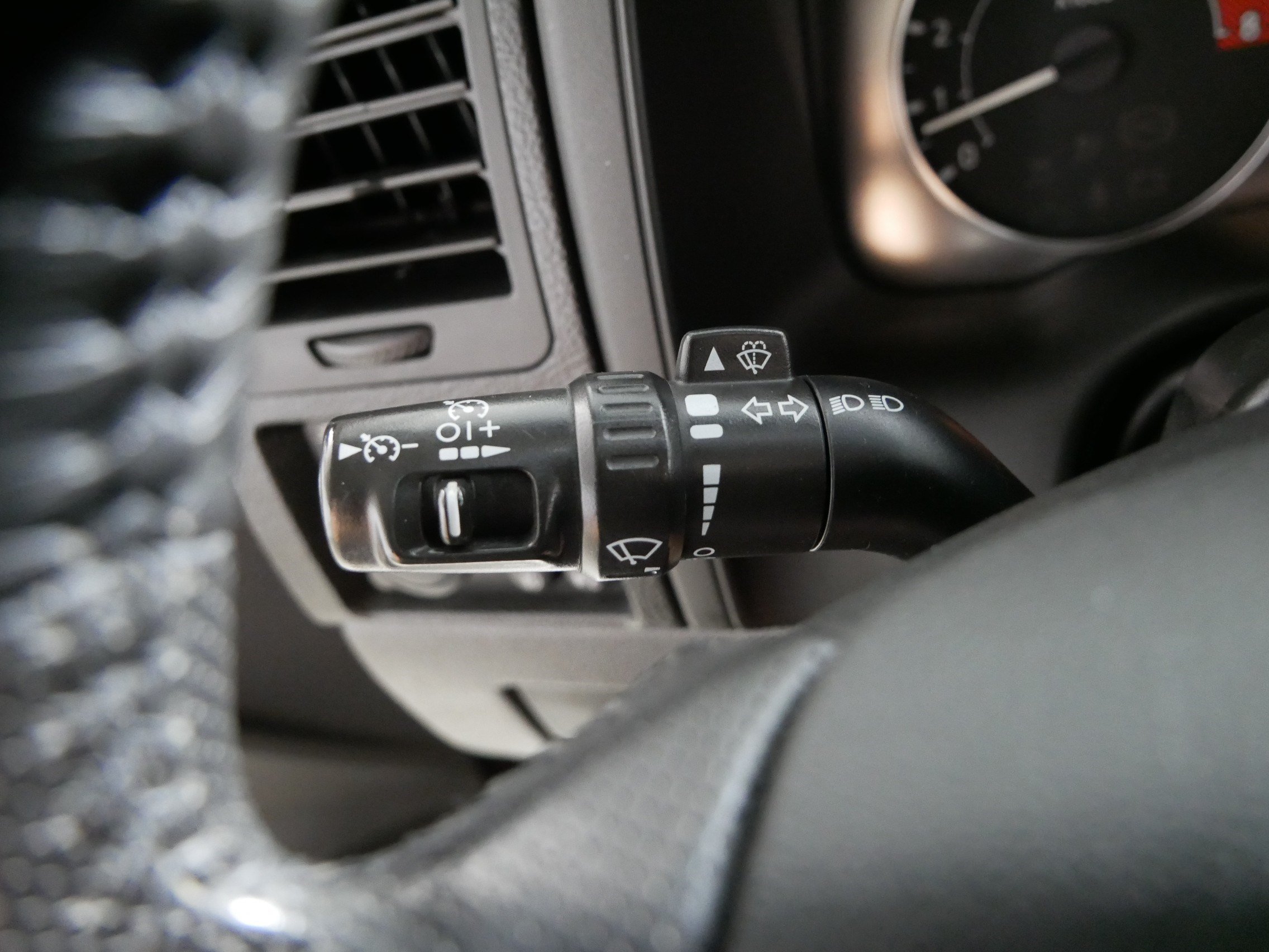 Used 2008 HUMMER H3 AWD/4WD image 29