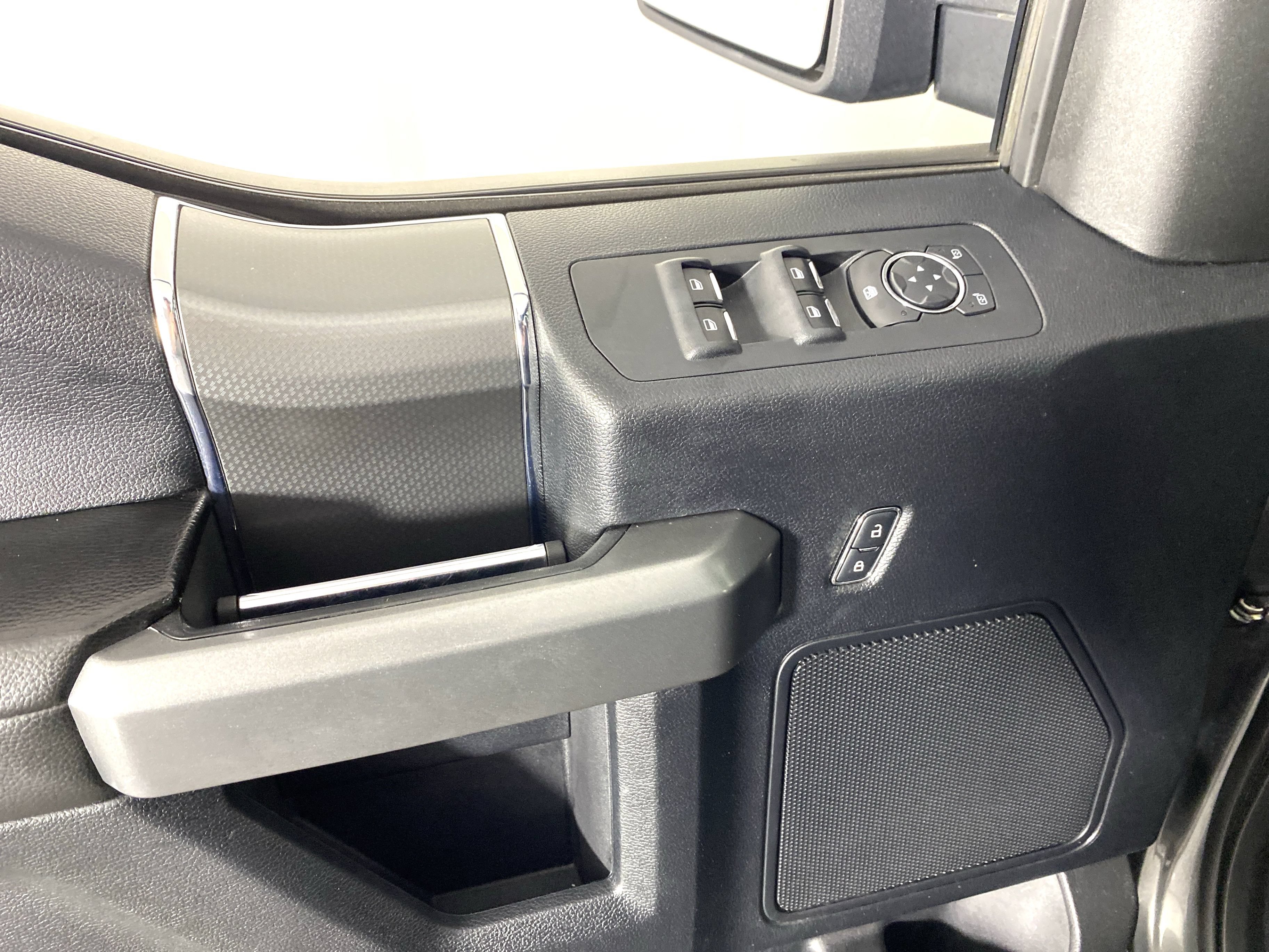 Used 2016 Ford F150 XLT w/ Equipment Group 302A Luxury AWD/4WD image 14
