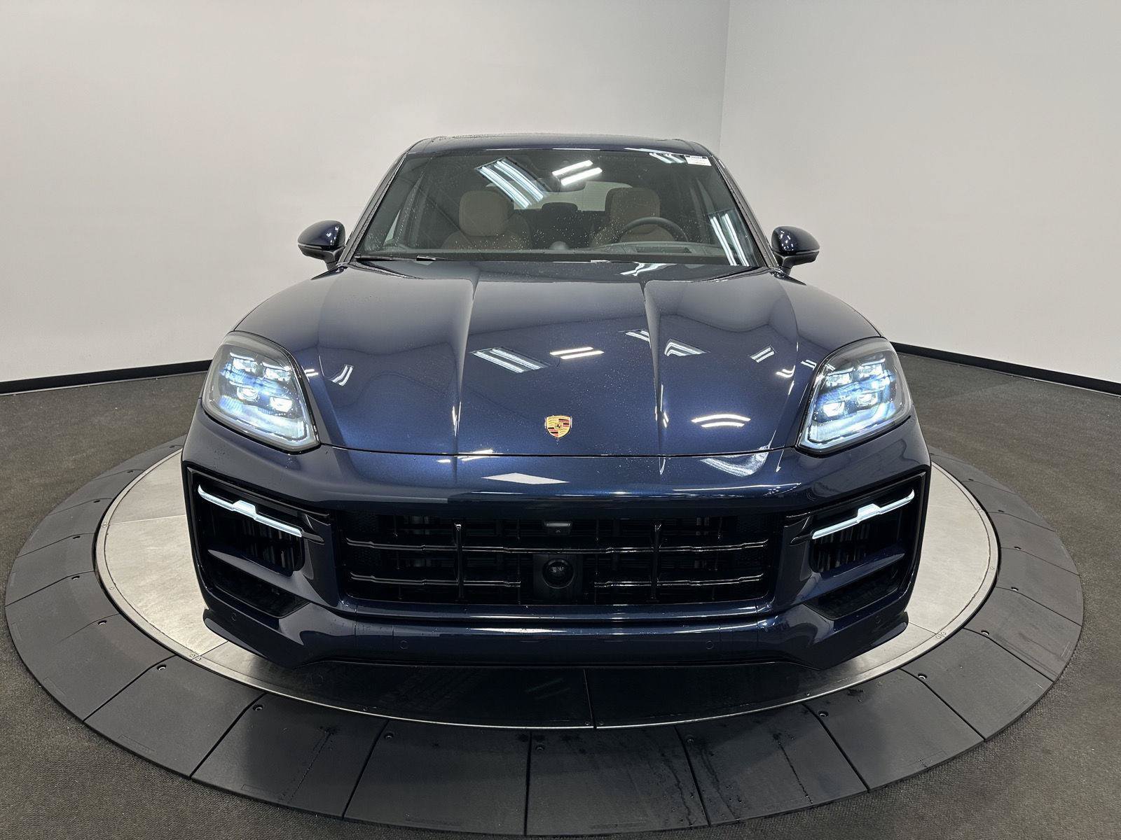 Used 2026 Porsche Cayenne S AWD/4WD image 9