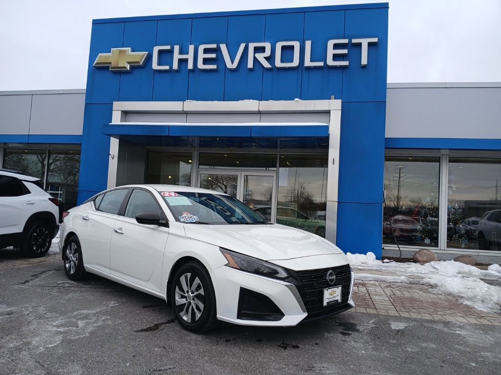 Used 2024 Nissan Altima 2.5 S image 1