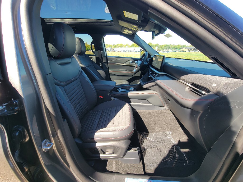 New 2026 Ford Explorer ST-Line w/ ST-Line Street Pack image 43