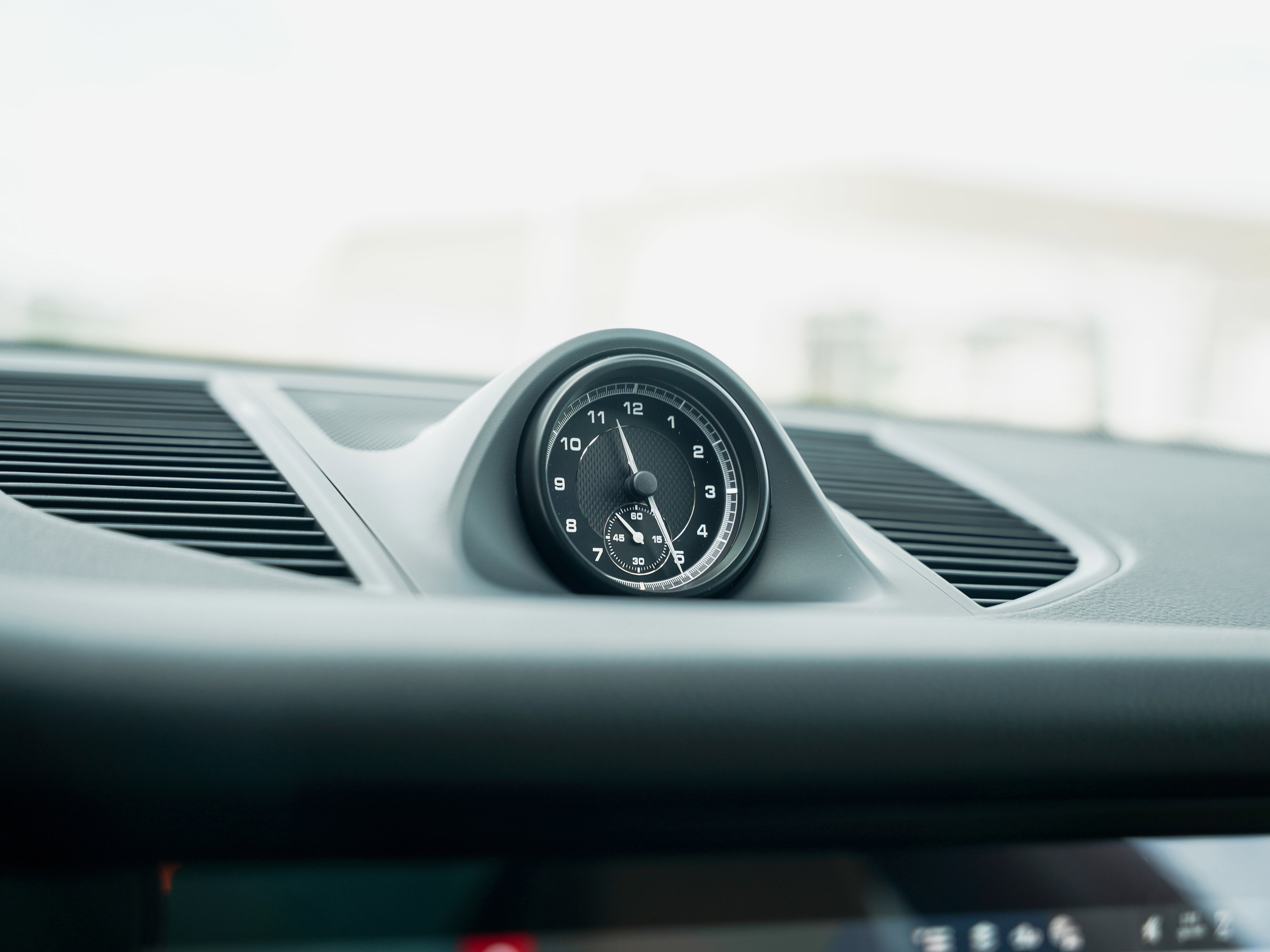 New 2026 Porsche Macan image 21