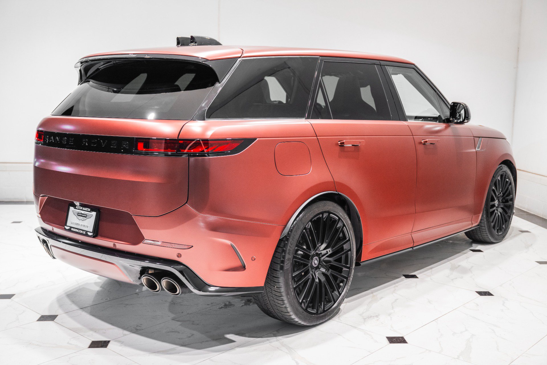 Used 2025 Land Rover Range Rover Sport SV Edition Two AWD/4WD image 10
