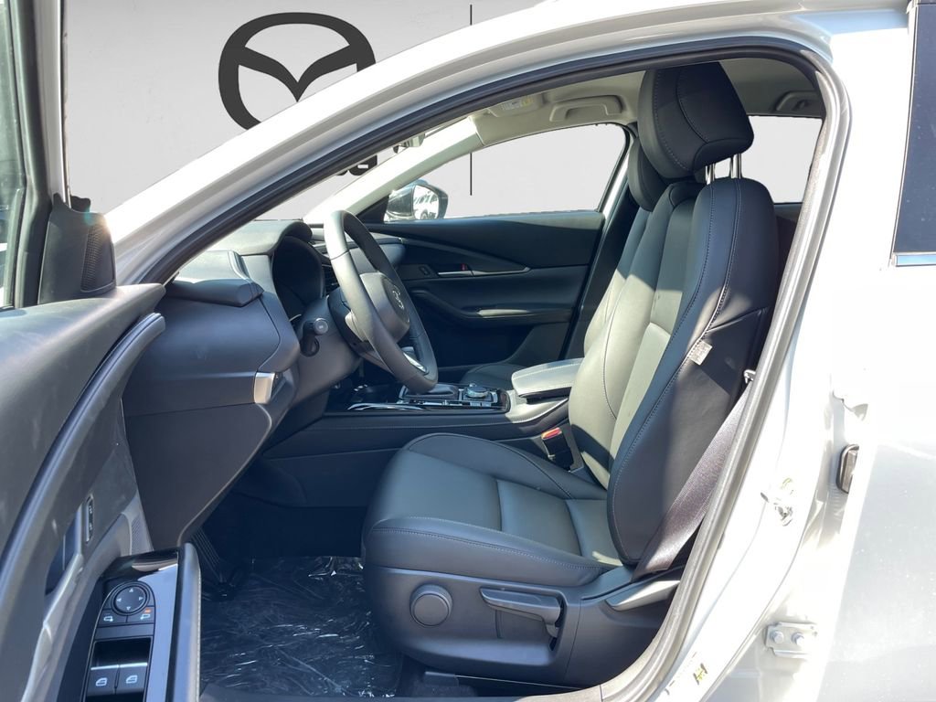 New 2025 MAZDA CX-30 AWD 2.5 S w/ Select Sport Pkg image 8