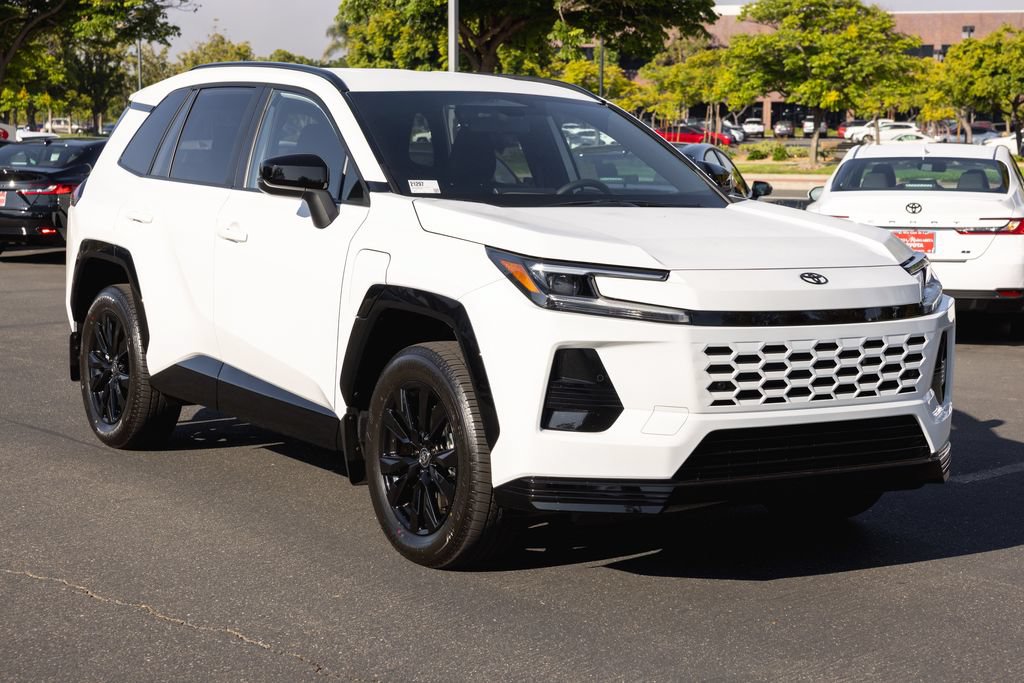 Used 2026 Toyota RAV4 SE AWD/4WD image 3