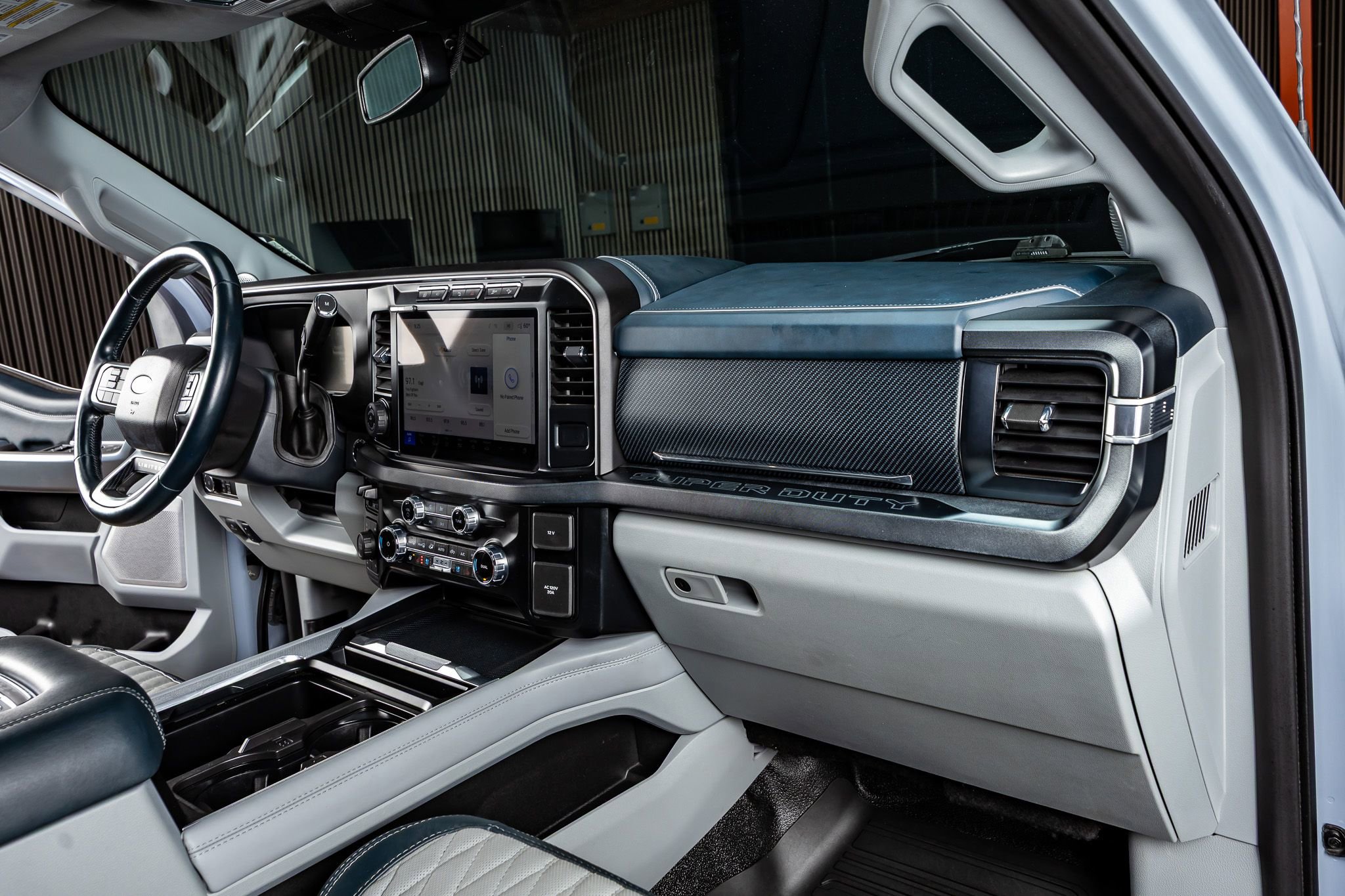 Used 2024 Ford F250 Limited w/ FX4 Off-Road Package image 18