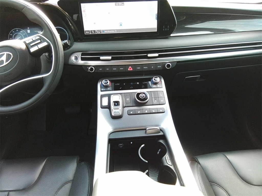 Certified 2024 Hyundai Palisade Calligraphy image 11