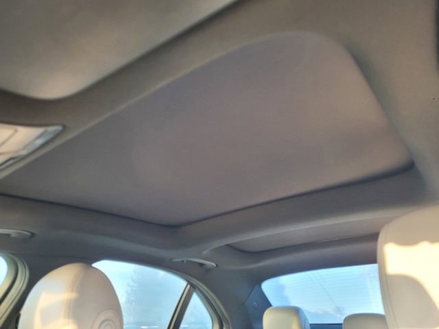 Used 2018 Mercedes-Benz C 300 Sedan image 11