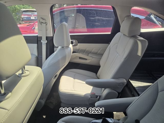 Used 2025 Kia Sorento SX FWD image 9