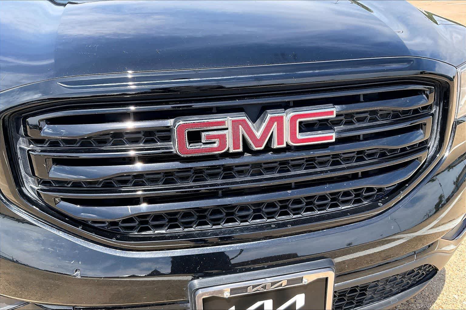 Used 2019 GMC Acadia SLT w/ Black Edition FWD image 33
