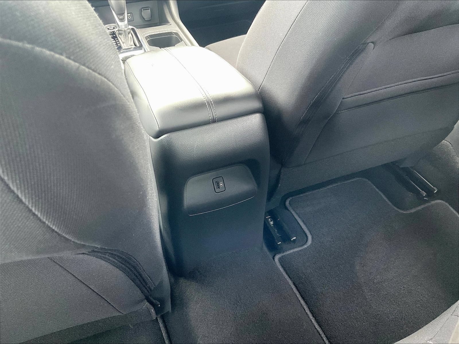 Certified 2020 Nissan Sentra SV FWD image 12