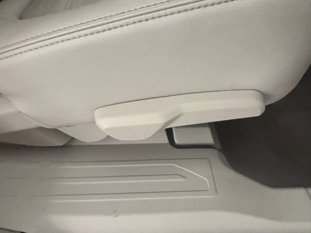 Used 2022 GMC Acadia Denali w/ Denali Ultimate Package image 18