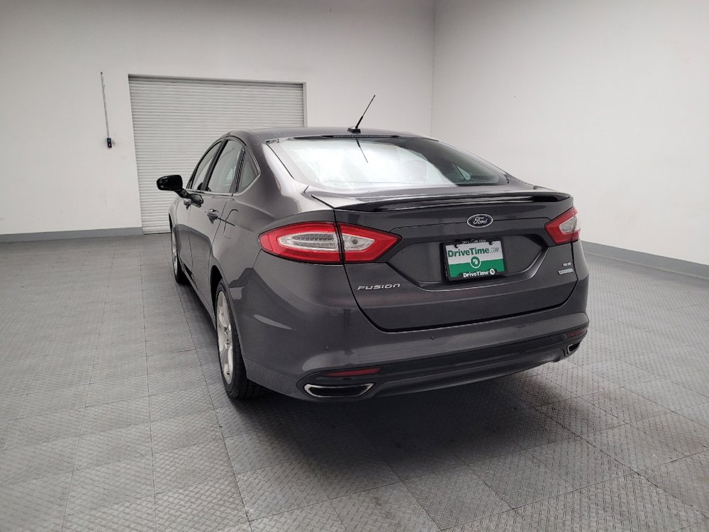 Used 2016 Ford Fusion SE FWD image 6