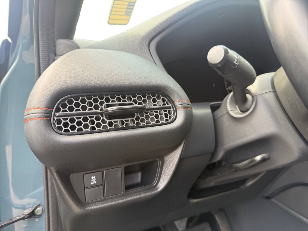 Certified 2025 Honda HR-V Sport image 13