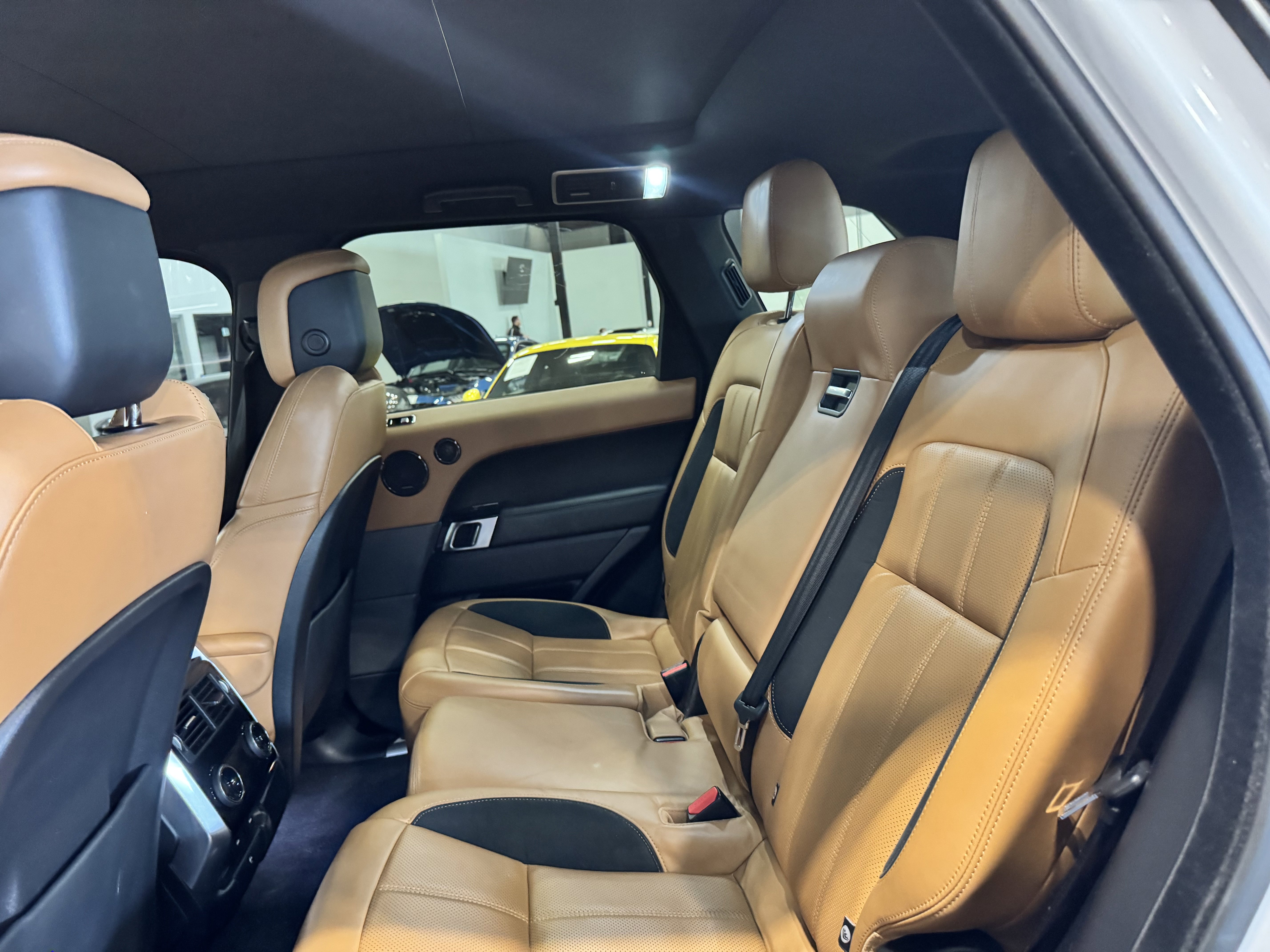 Used 2021 Land Rover Range Rover Sport HSE Dynamic image 27
