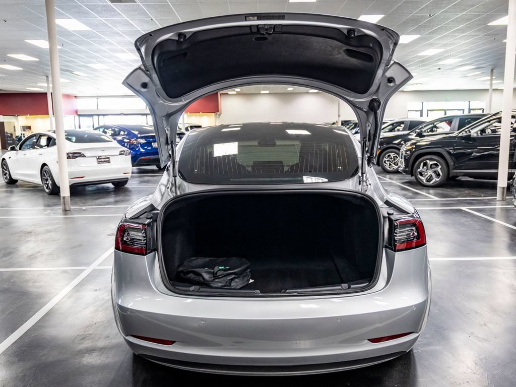 Used 2018 Tesla Model 3 Mid Range RWD image 22