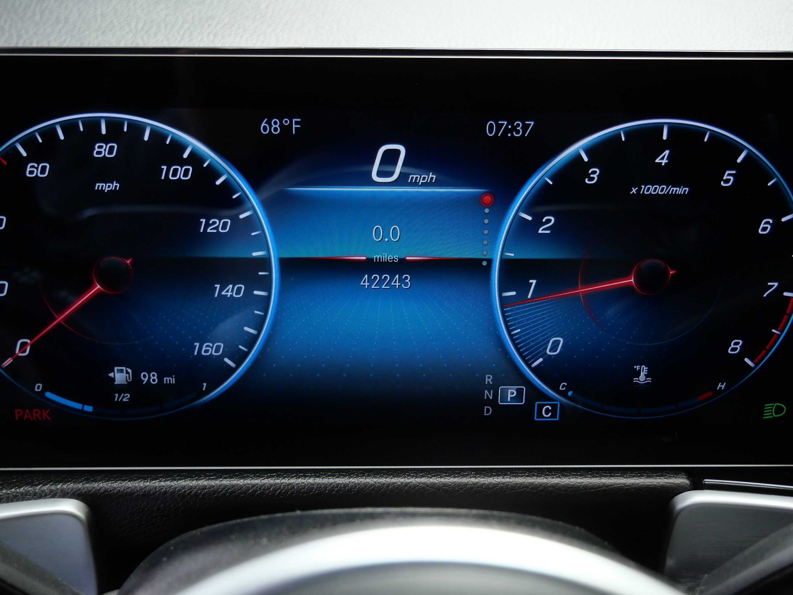 Certified 2022 Mercedes-Benz GLB 250 4MATIC image 31