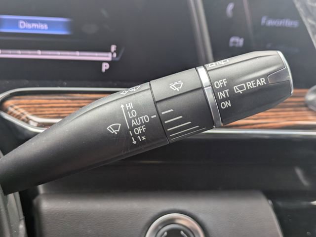 Used 2021 Cadillac Escalade Luxury image 26