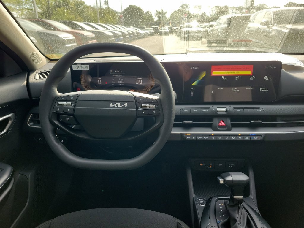 New 2026 Kia K4 FWD image 17