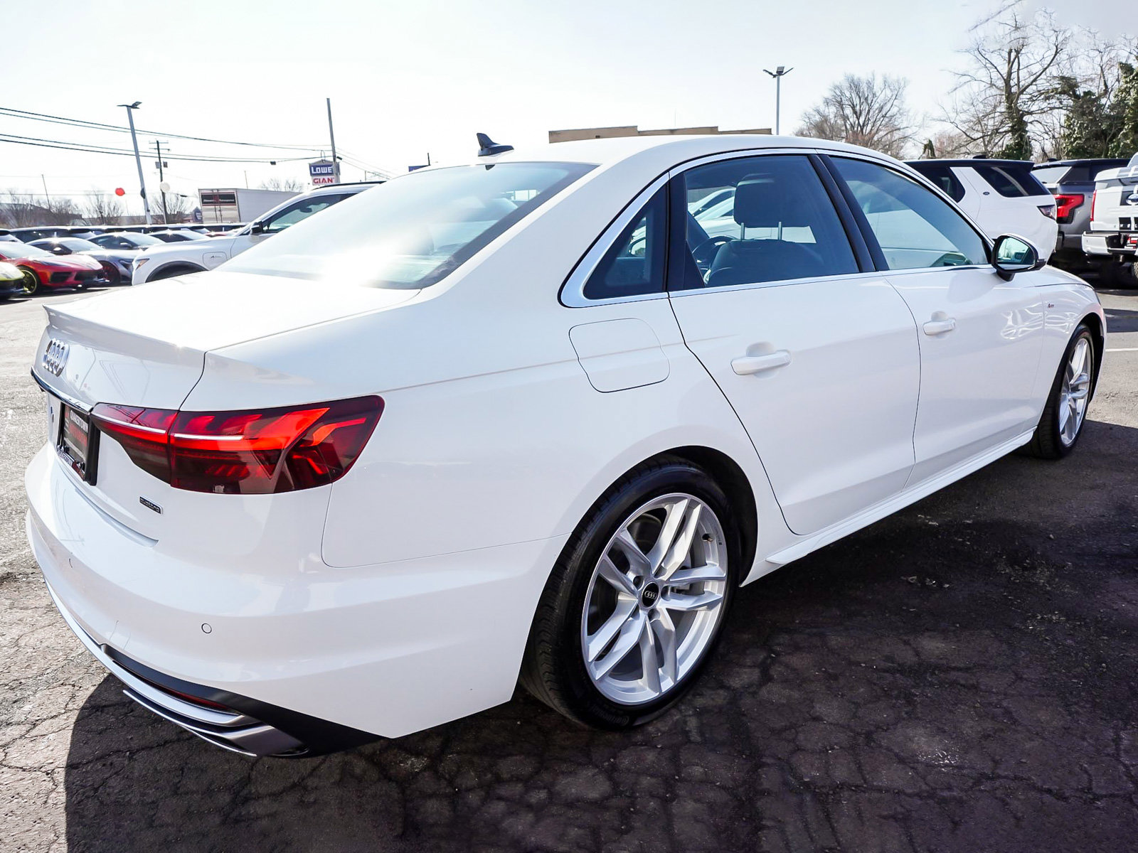 Used 2024 Audi A4 2.0T Premium Plus image 6