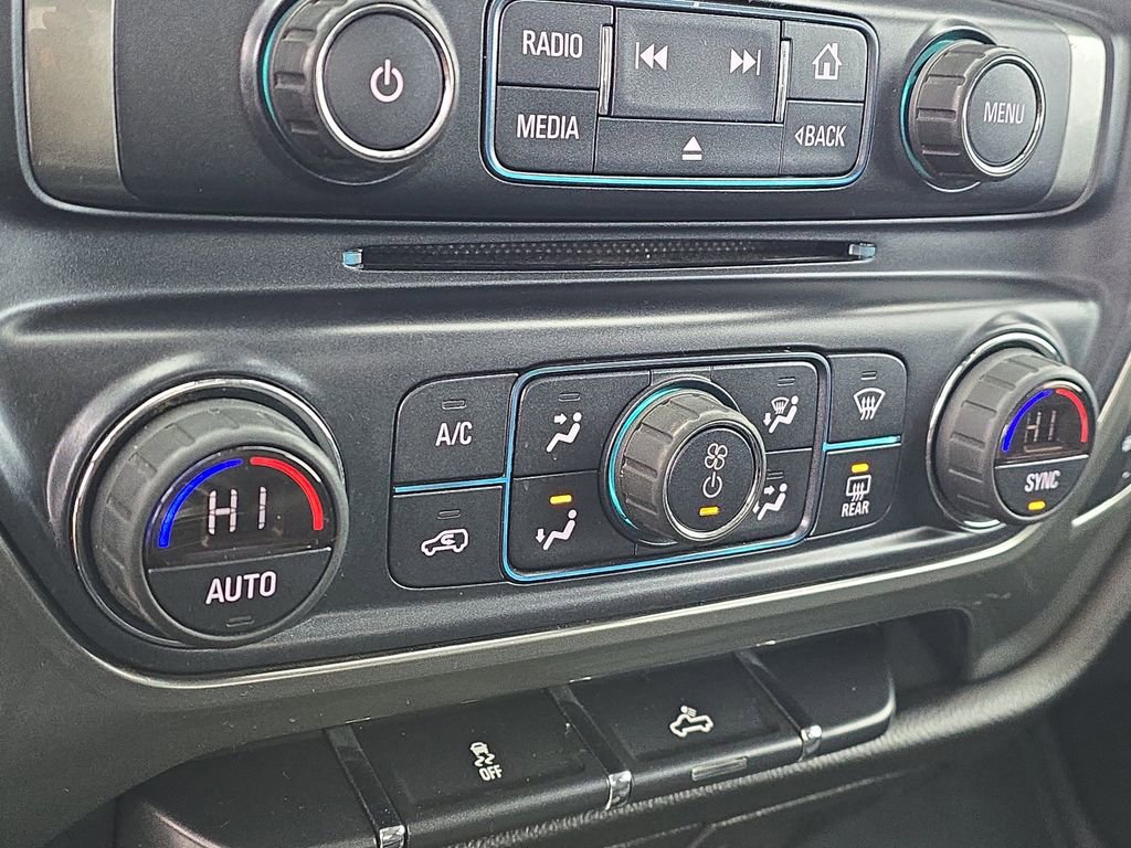 Used 2018 Chevrolet Silverado 1500 LT w/ All Star Edition image 21