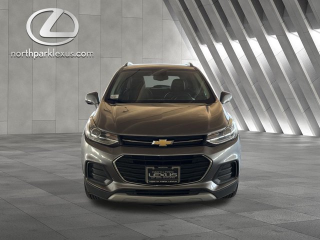 Used 2020 Chevrolet Trax LT w/ LT Convenience Package AWD/4WD image 26