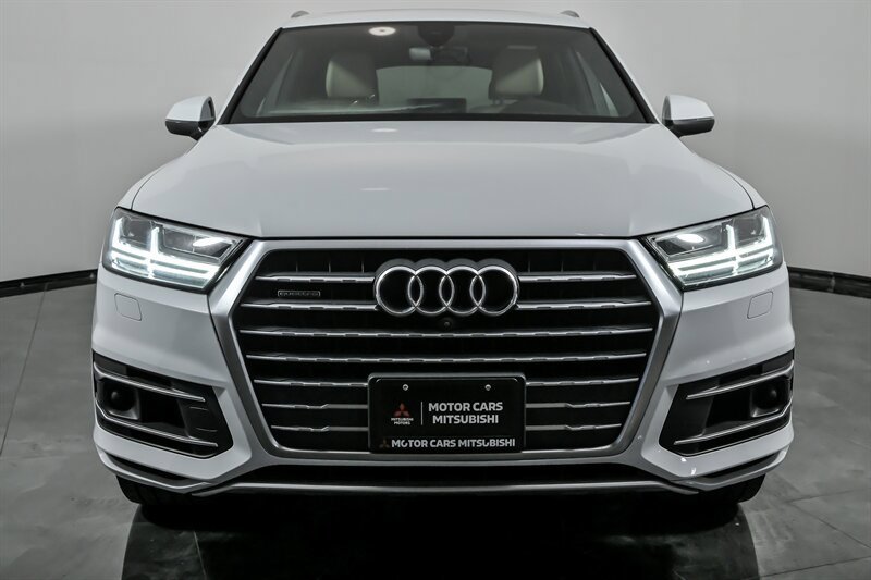 Used 2018 Audi Q7 3.0T Premium Plus AWD/4WD image 4