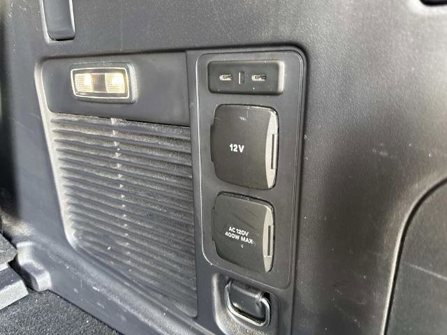 Certified 2025 Ford Expedition Active image 9