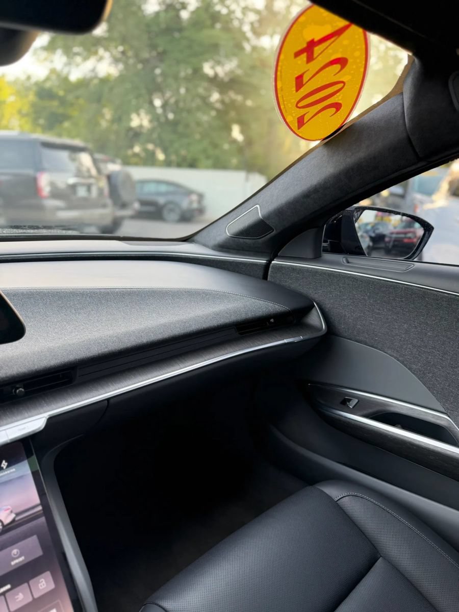 Used 2024 Lucid Air Pure RWD image 27