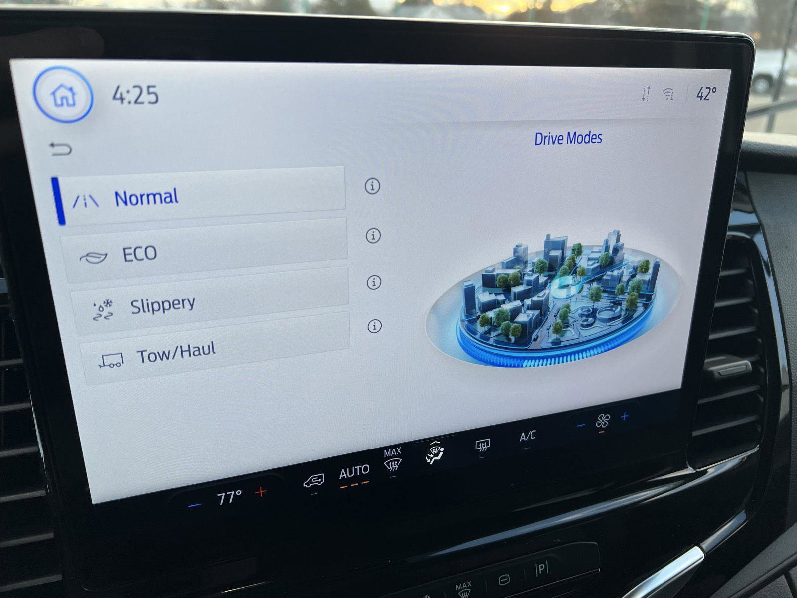 Used 2024 Ford Transit 350 XLT image 27