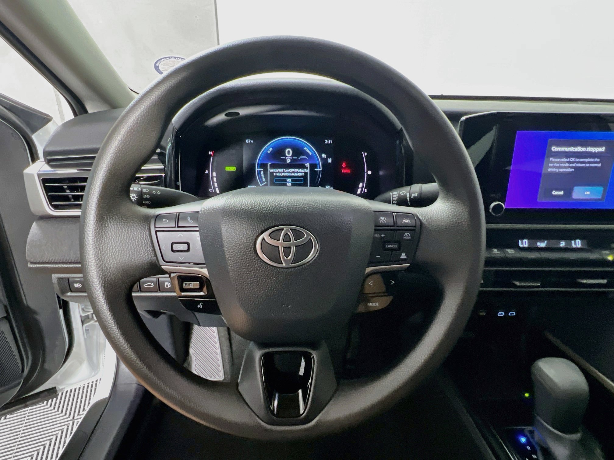 Used 2025 Toyota Camry LE FWD image 17