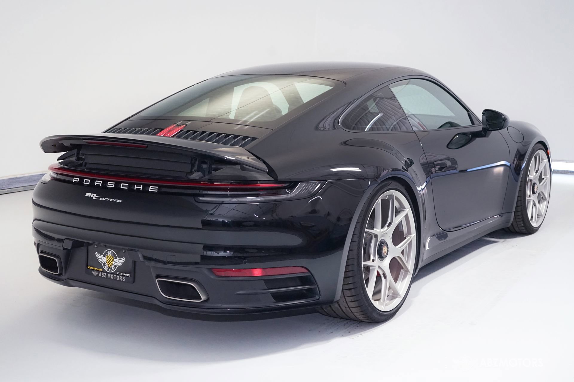 Used 2022 Porsche 911 Carrera image 6