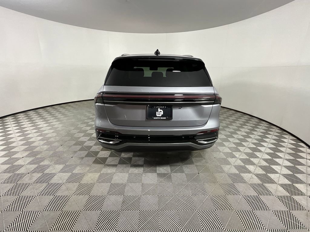 Used 2025 Lincoln Nautilus Reserve AWD/4WD image 7