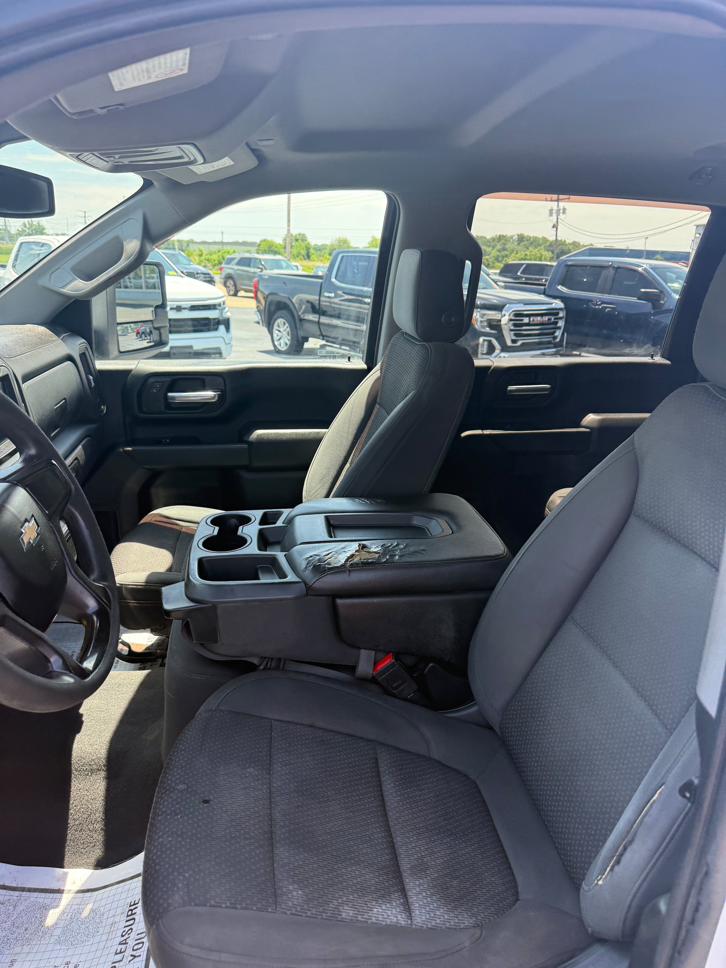 Used 2020 Chevrolet Silverado 2500 Custom w/ Custom Value Package AWD/4WD image 11