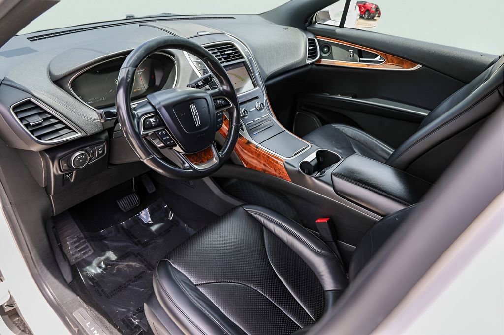 Used 2020 Lincoln Nautilus Reserve FWD image 12