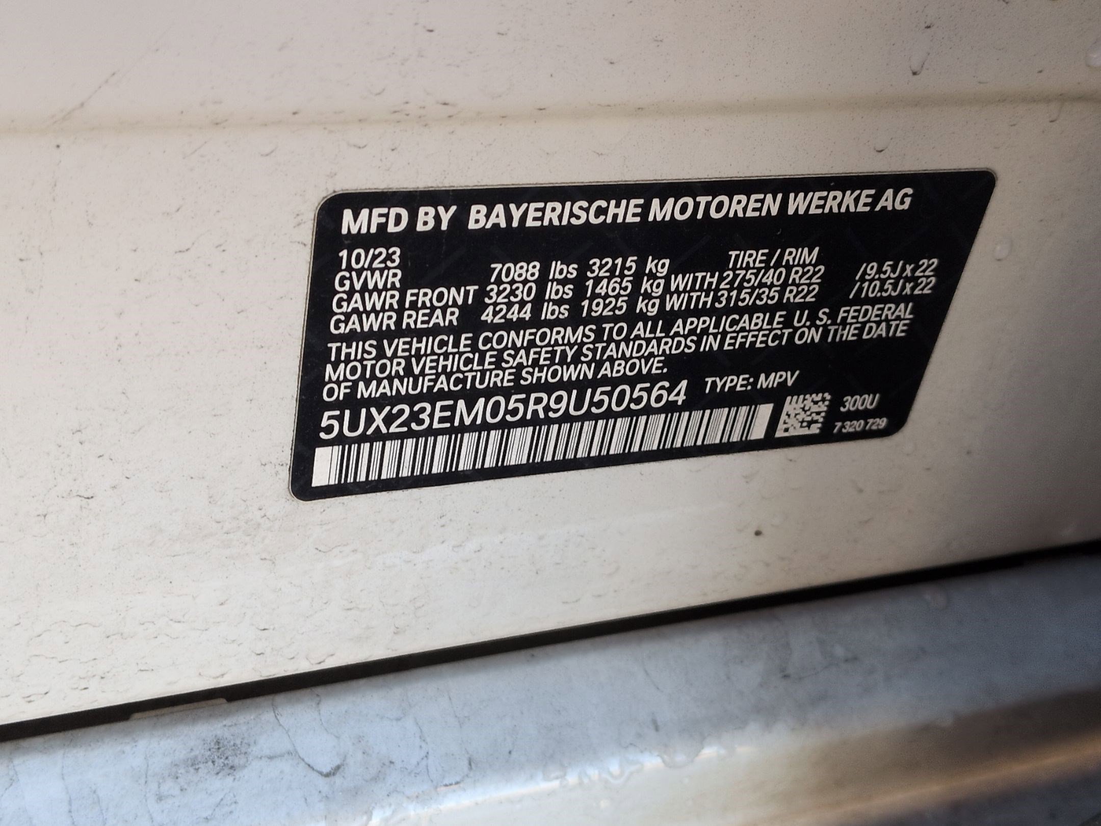 Certified 2024 BMW X7 xDrive40i w/ M Sport Package image 33