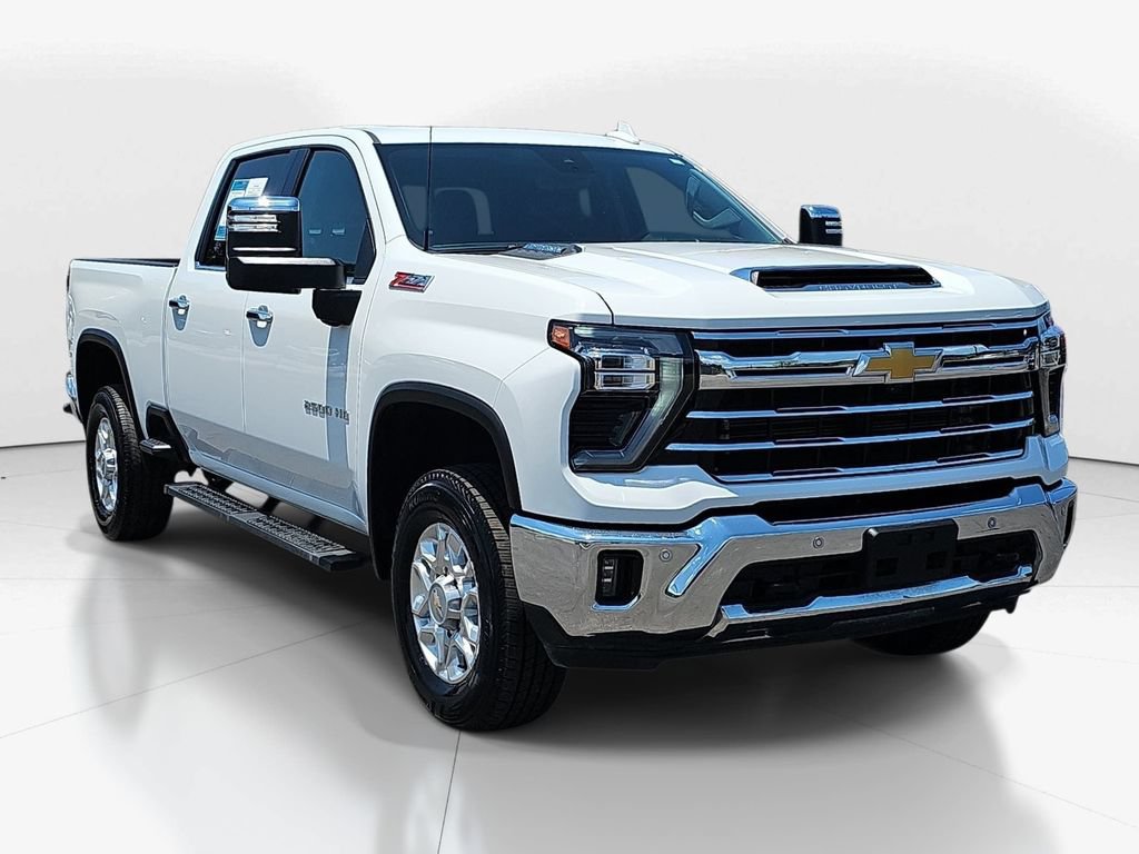 Used 2025 Chevrolet Silverado 2500 LTZ w/ LTZ Premium Package AWD/4WD image 3