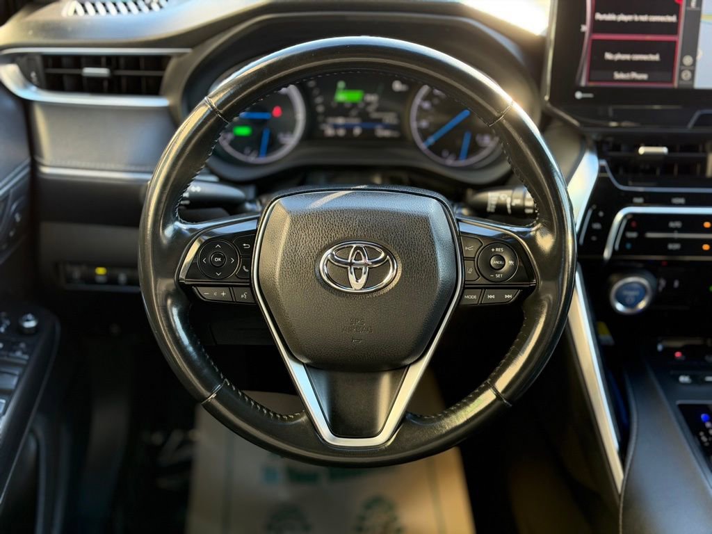 Used 2021 Toyota Venza XLE w/ Softex Package image 18