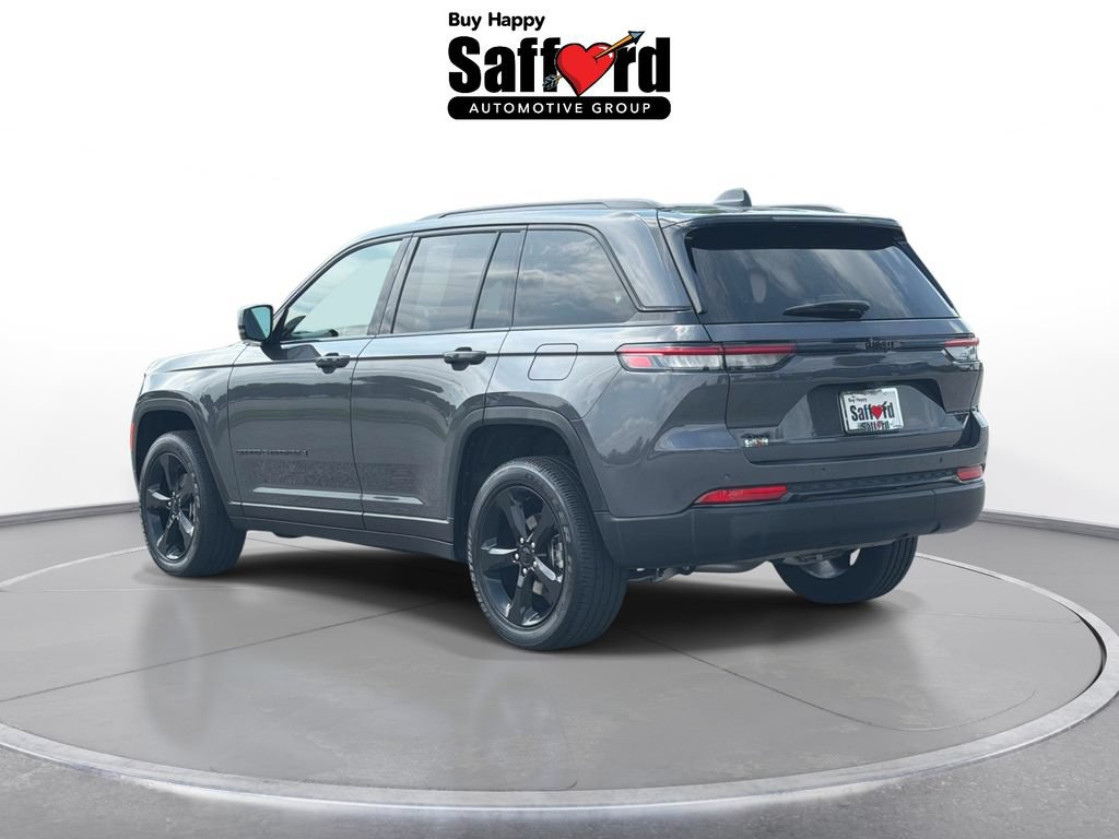 Used 2025 Jeep Grand Cherokee Altitude AWD/4WD image 22