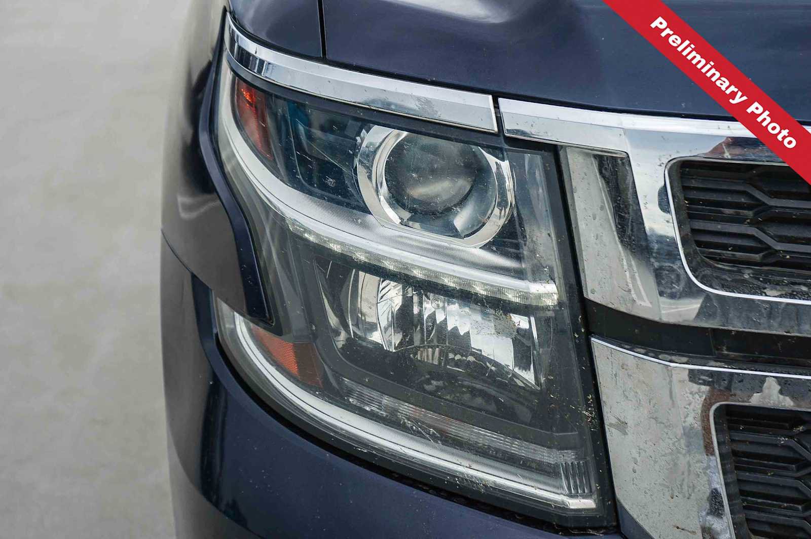 Used 2019 Chevrolet Tahoe LT w/ Luxury Package RWD image 4