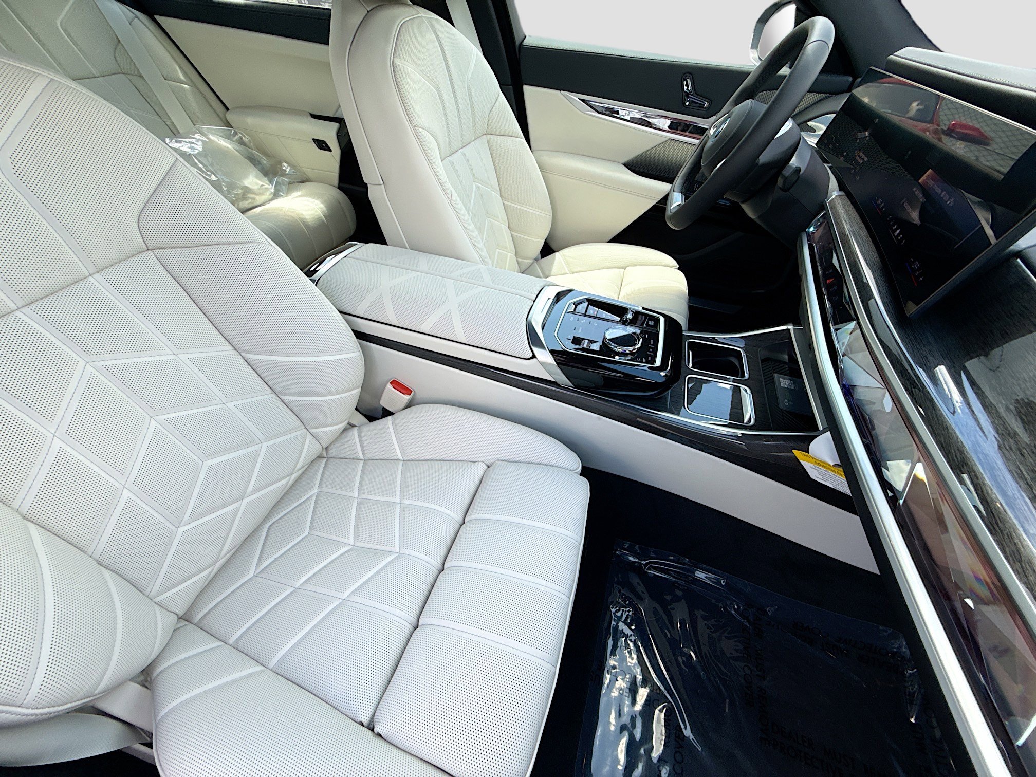 New 2026 BMW i7 eDrive50 w/ Premium Package image 15