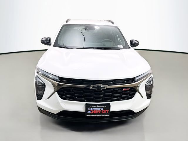 New 2026 Chevrolet Trax RS w/ Driver Confidence Package image 2