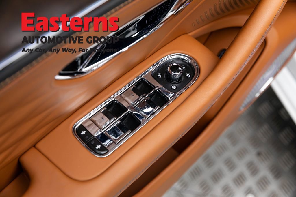 Used 2023 Bentley Flying Spur W12 AWD/4WD image 16