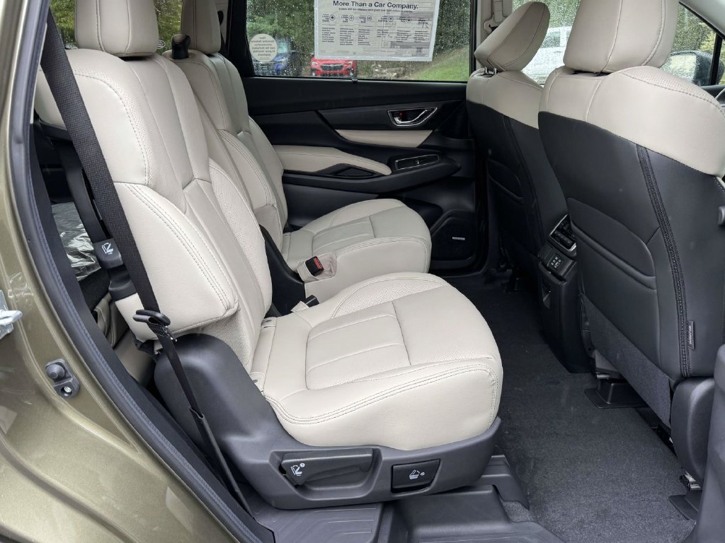 New 2026 Subaru Ascent Limited AWD/4WD image 11